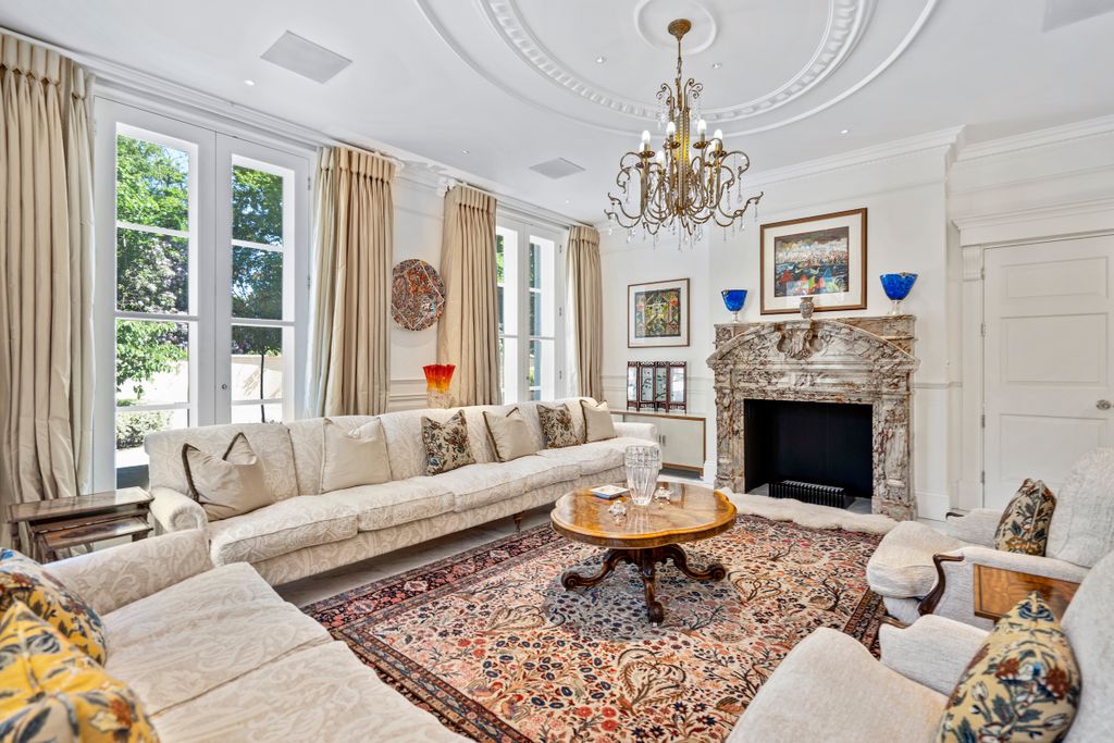 Additional image 4 of 11 bed property for saleCarioca, Wentworth, Virginia Water GU25, United Kingdom