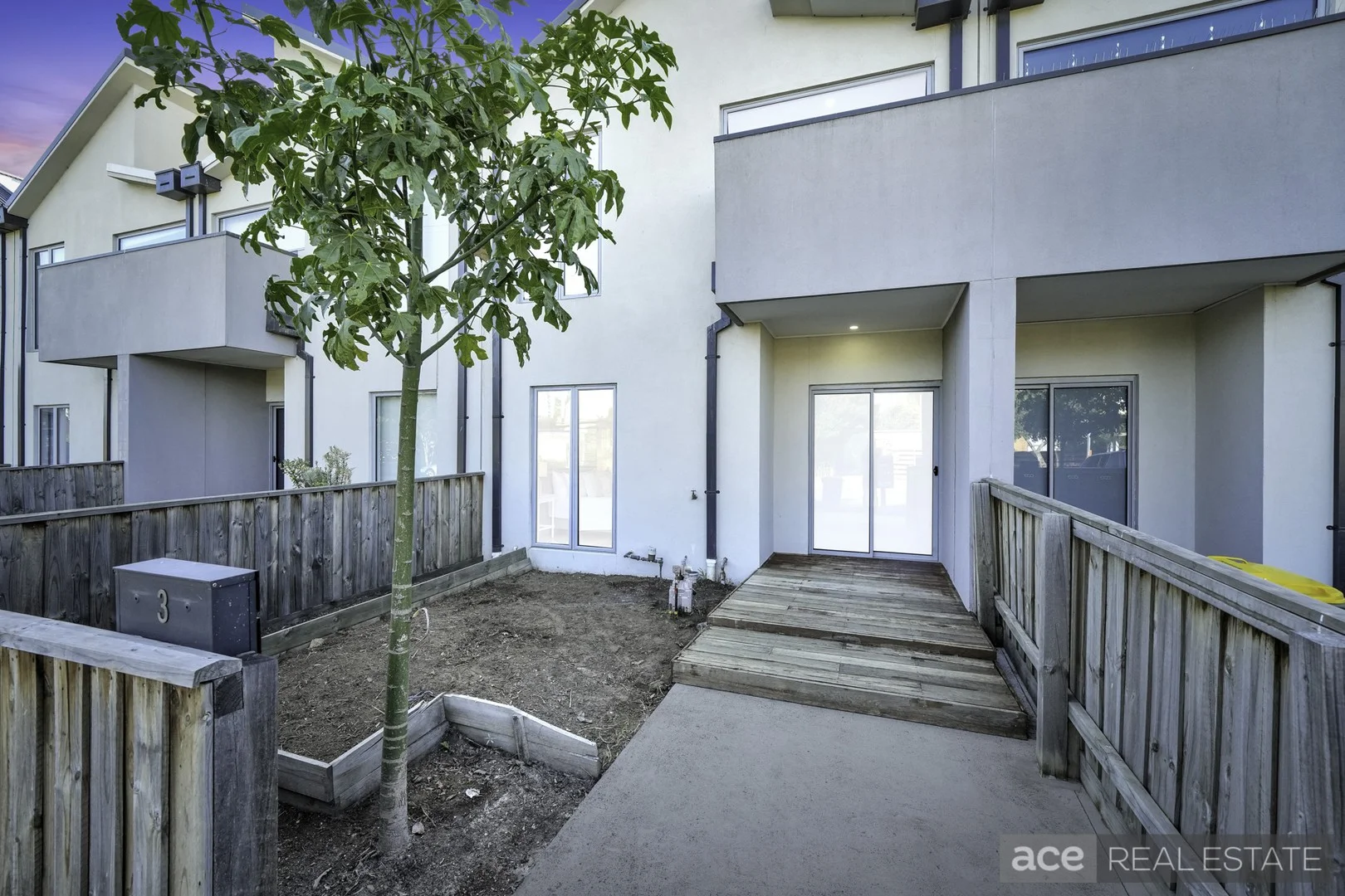 3/64 Bladin Street, Laverton VIC 3028