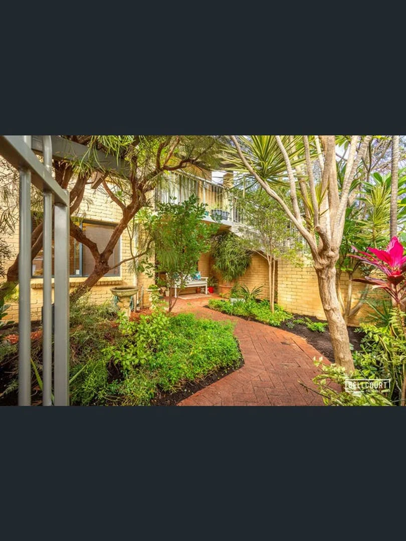 Additional image 16 of 2/10 Aberdare Rd, Shenton Park WA 6008