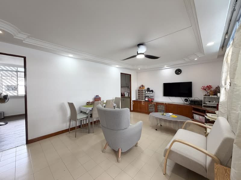 239 Serangoon Avenue 2 photo 2