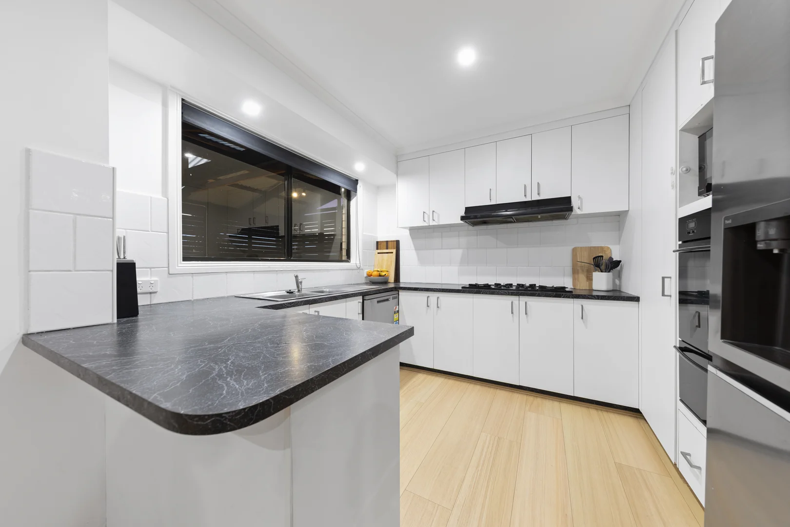 43 Leigh Drive, Pakenham VIC 3810 photo 2