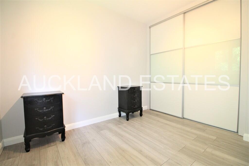 Tudor Close, Hatfield photo 3