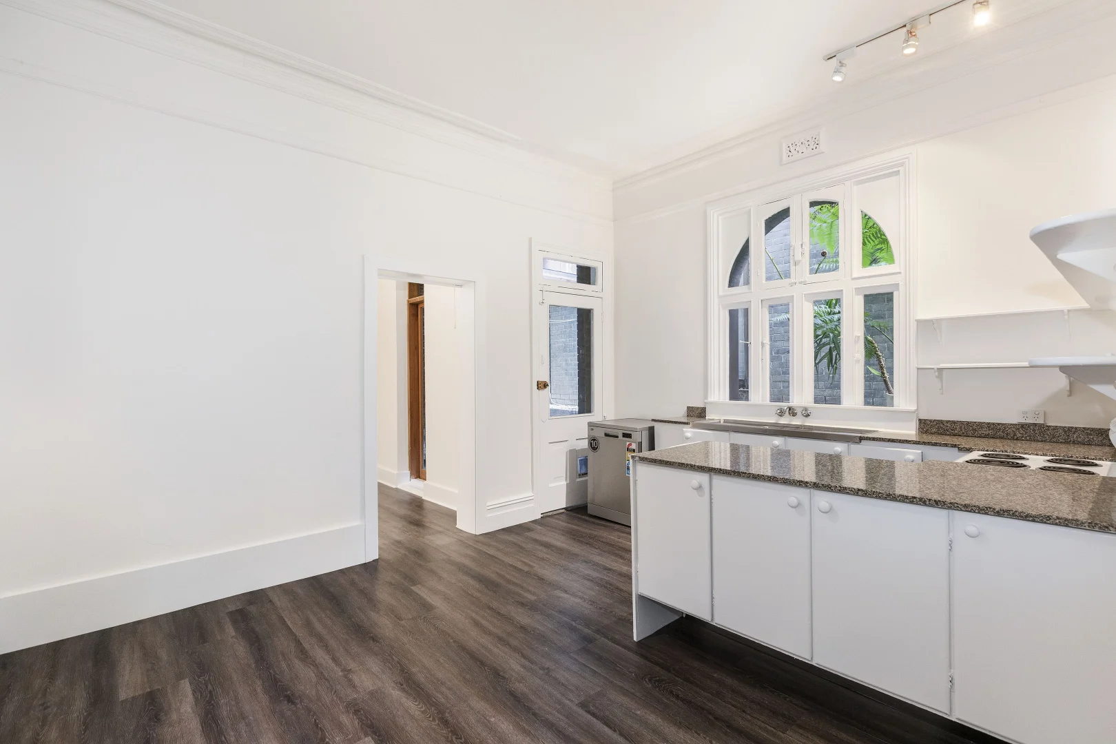 Additional image 5 of 2/6 Oswald Street, Darling Point NSW 2027