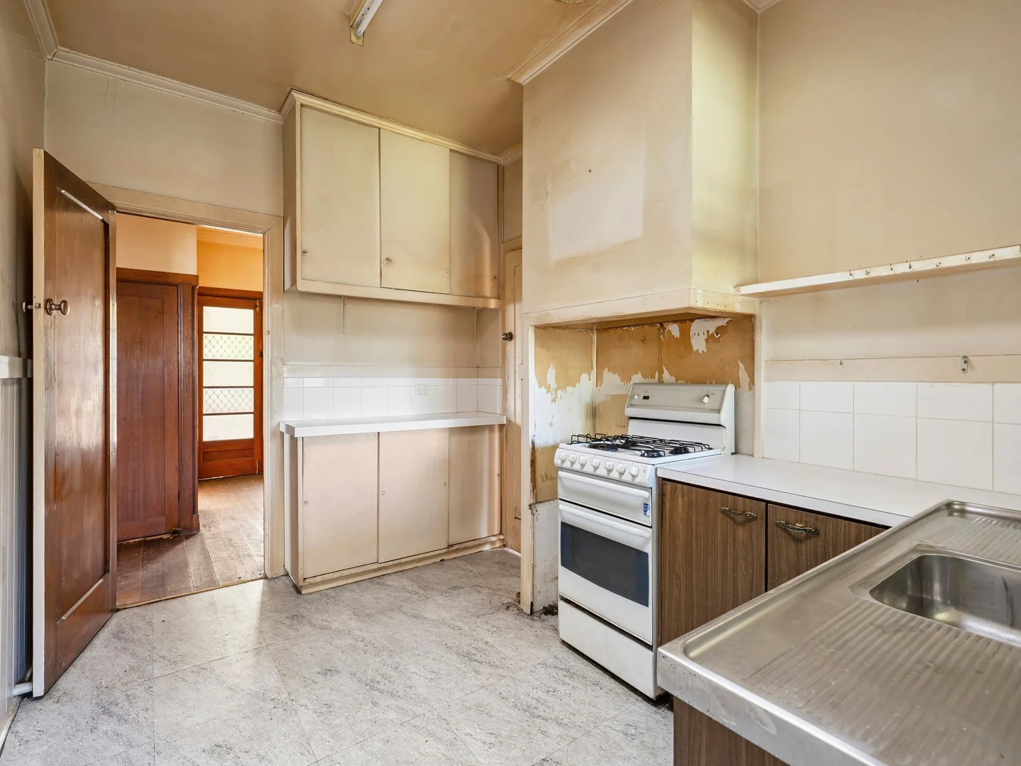Additional image 8 of 32 - 34 Shannon Avenue, Geelong West VIC 3218