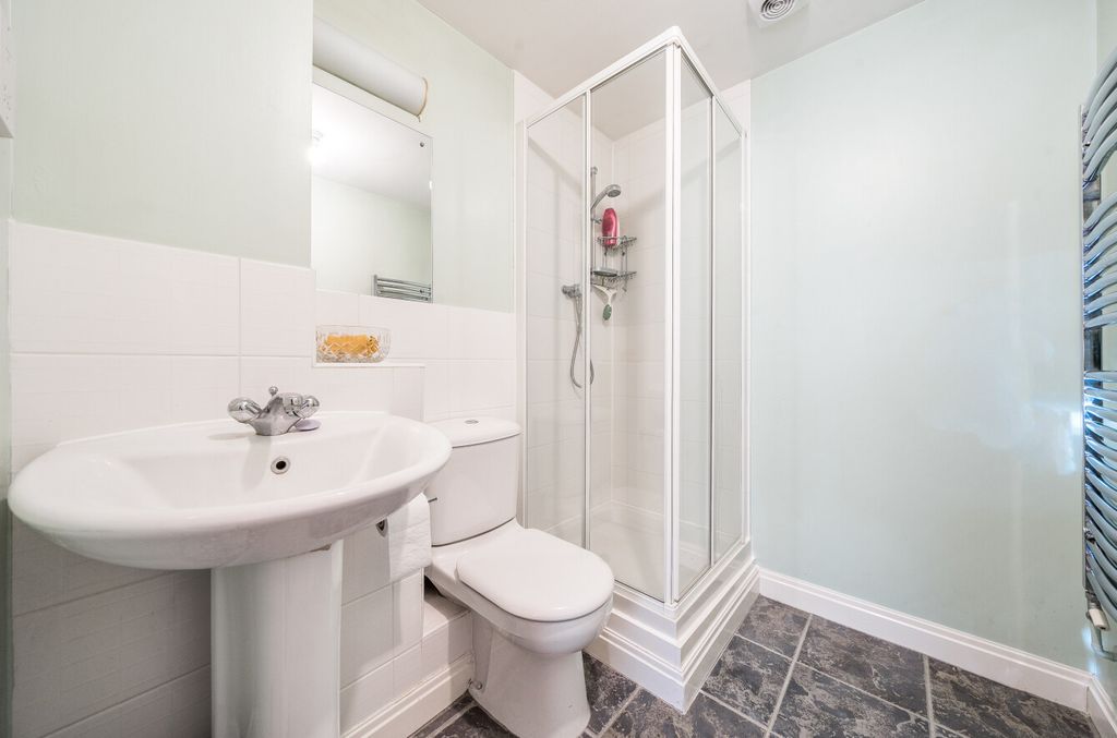 Additional image 5 of 3 bed flat for saleMarshall Square, Banister Park, Southampton, Hampshire SO15