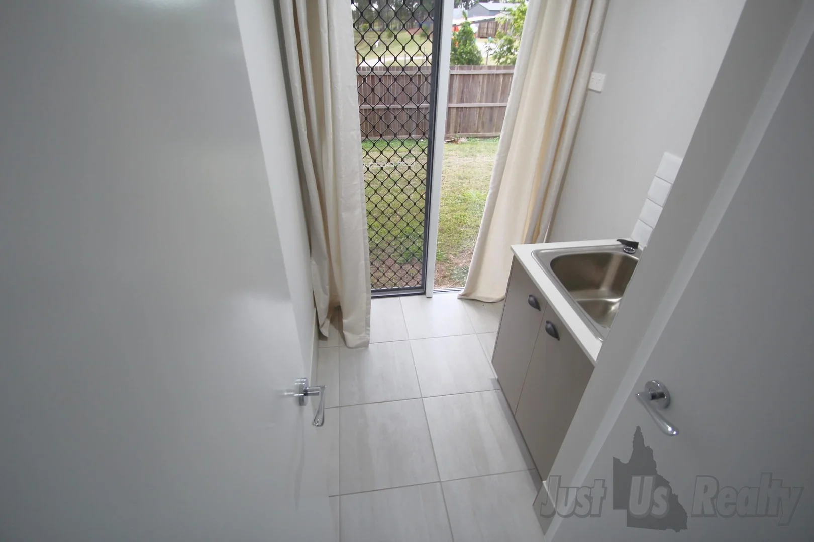 Additional image 9 of 1 Bowerbird Court, Branyan QLD 4670