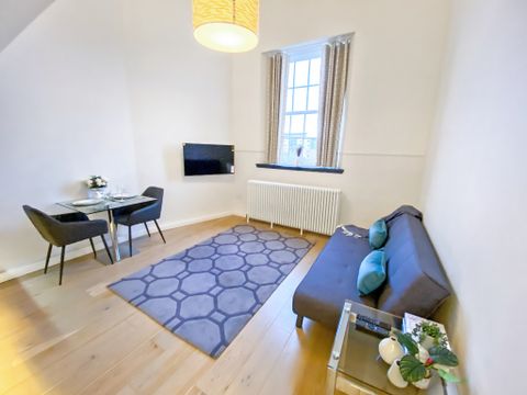 Flat 59, Mcdonald Road, Broughton, Edinburgh EH7