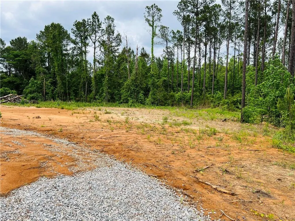 Additional image 3 of 332 Ridge Road, Seale, AL 36875