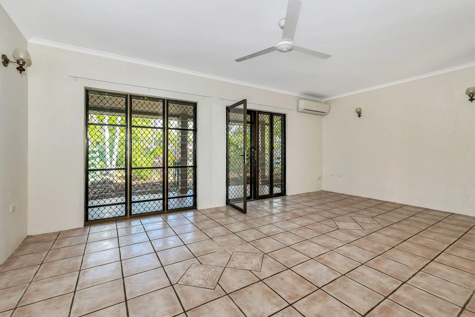 2/37 Brinkin Terrace, Brinkin NT 0810