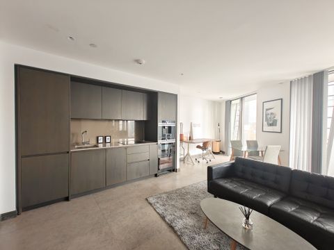 One Blackfriars, 1 Blackfriars Road, London SE1
