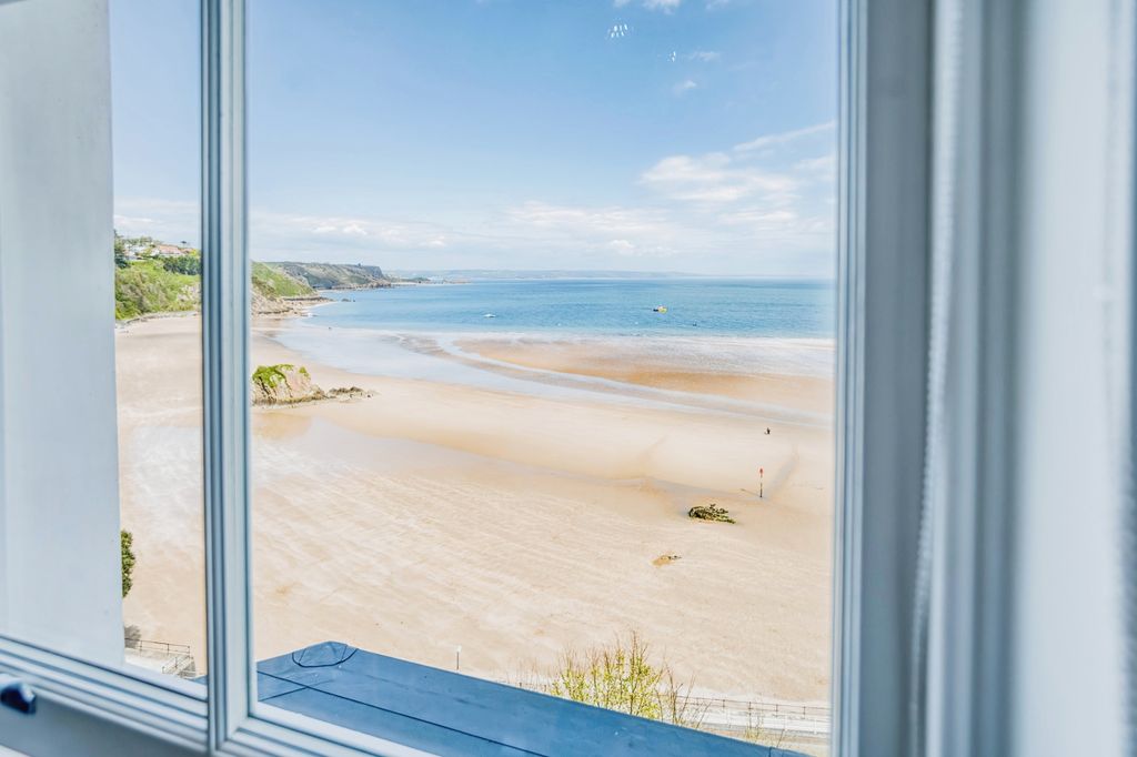 Additional image 15 of 2 bed flat for saleWhite Lion Street, Tenby SA70
