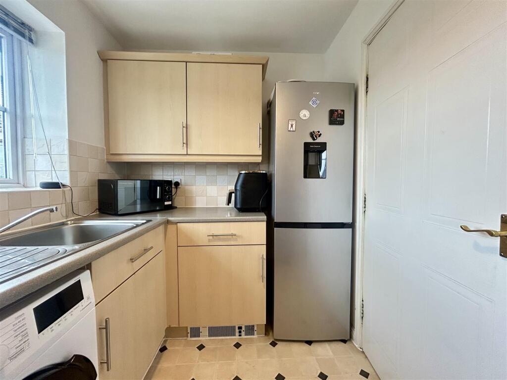 Additional image 5 of Luanne Close, Cradley Heath