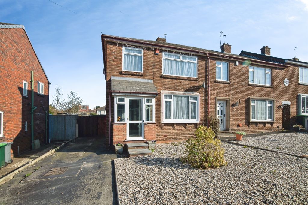 3 bed end terrace house for saleKenelm Road, Oldbury B68