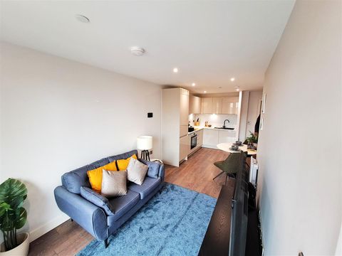 Triskelion Way, Liverpool L3