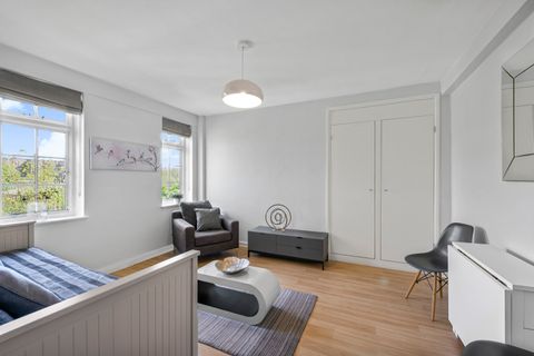 Langford Court, 22 Abbey Road NW8, Studio for sale