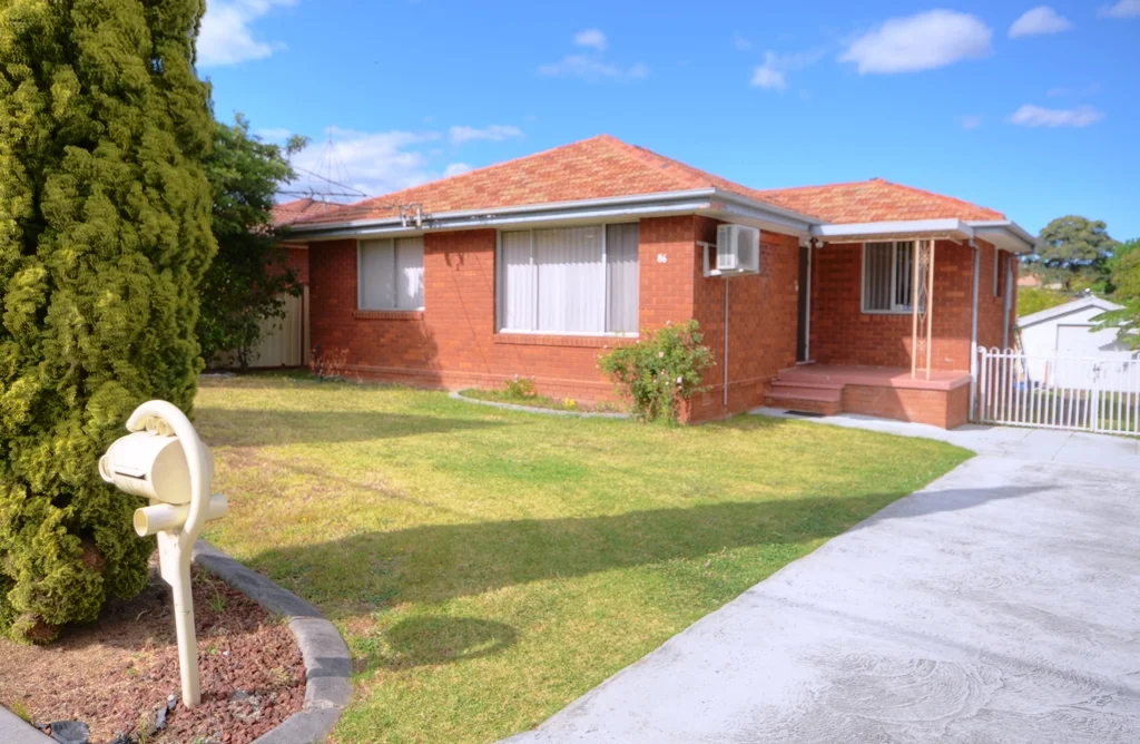86 Grantham Road, Seven Hills NSW 2147