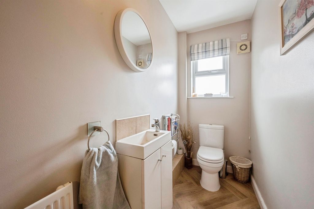 Additional image 12 of 4 bed detached house for saleGrove Street, Kirton Lindsey, Gainsborough DN21