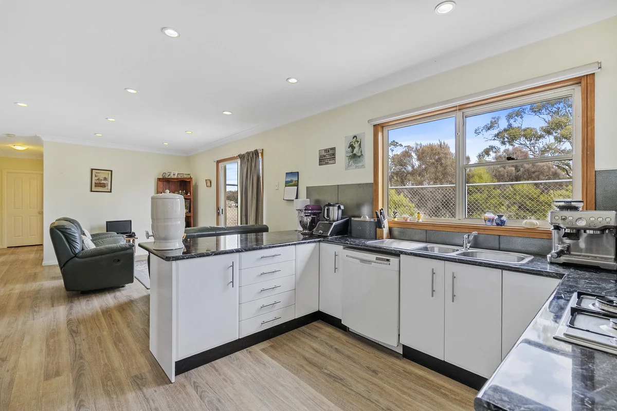 Additional image 10 of 27 Francis Street, Swansea TAS 7190