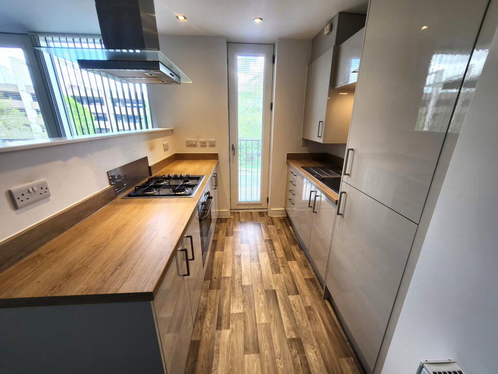 Additional image 2 of 2 Laurel Lane, Halesowen, B63 3DG
