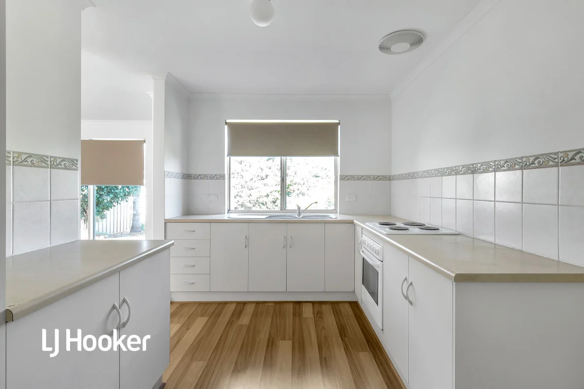 2 Cutlass Walk, Seaford Rise SA 5169 photo 3