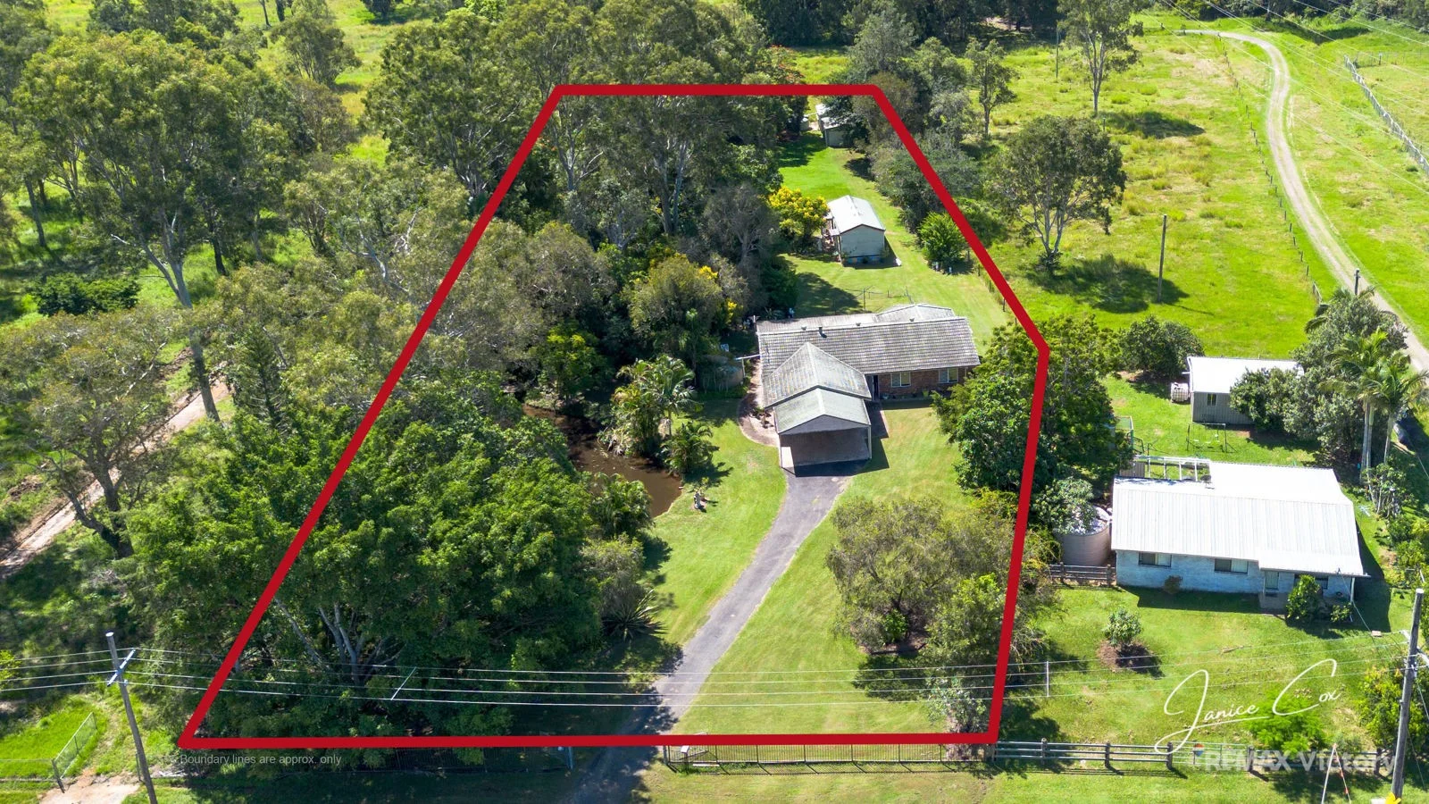 27 Currawong Place, Bellmere QLD 4510 photo 2