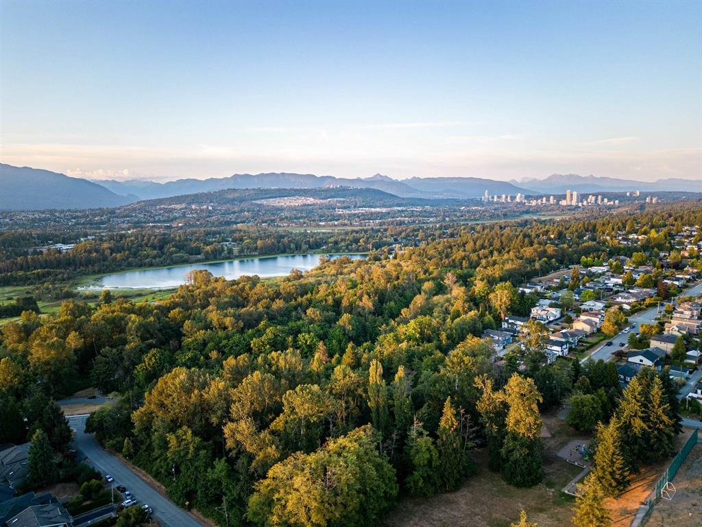 7668 Wheater Court, Burnaby, BC, V5E 4P3