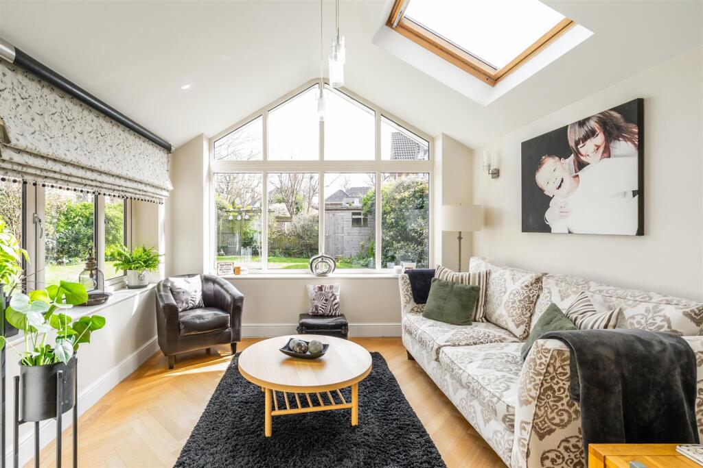 Additional image 5 of Glendon Way, Dorridge, Solihull