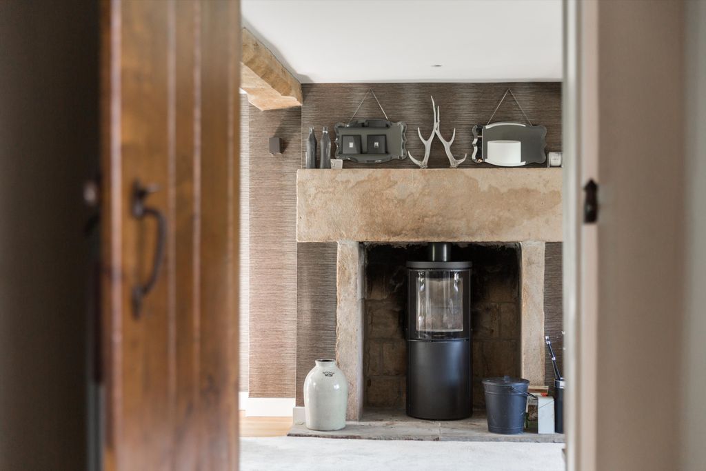 Additional image 4 of 6 bed detached house for saleHowhill Quarry Road, Beckwithshaw, Harrogate, North Yorkshire HG3