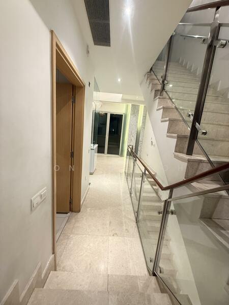 2 Whampoa East photo 3