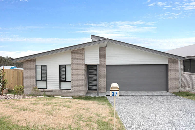 37 Clermont Street, Holmview QLD 4207