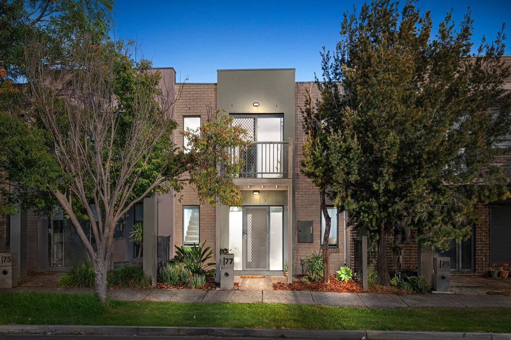 77 Lyndarum Drive, Epping VIC 3076