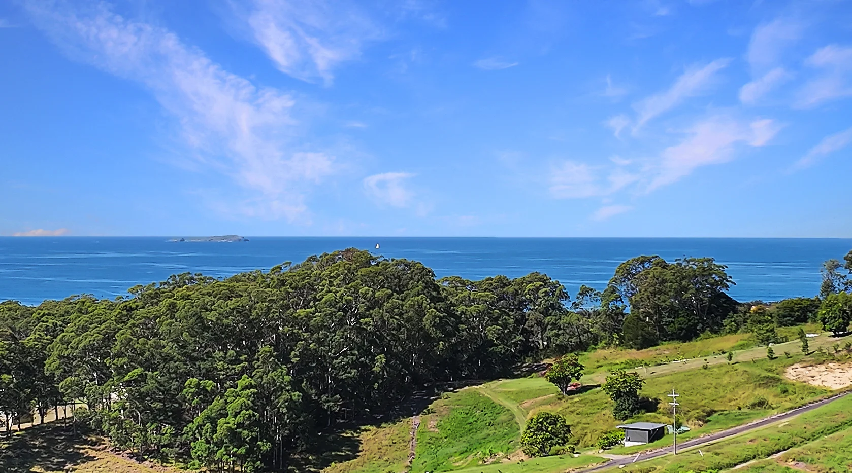 100a The Mountain Way, Sapphire Beach NSW 2450 photo 2