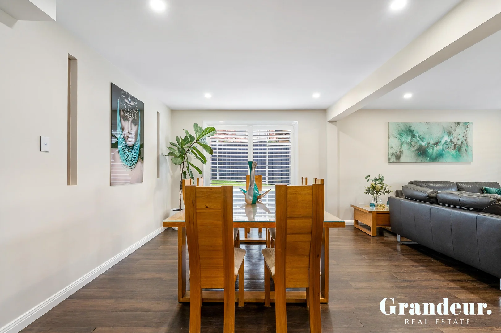 8 Haylen Place, Edensor Park NSW 2176 photo 4