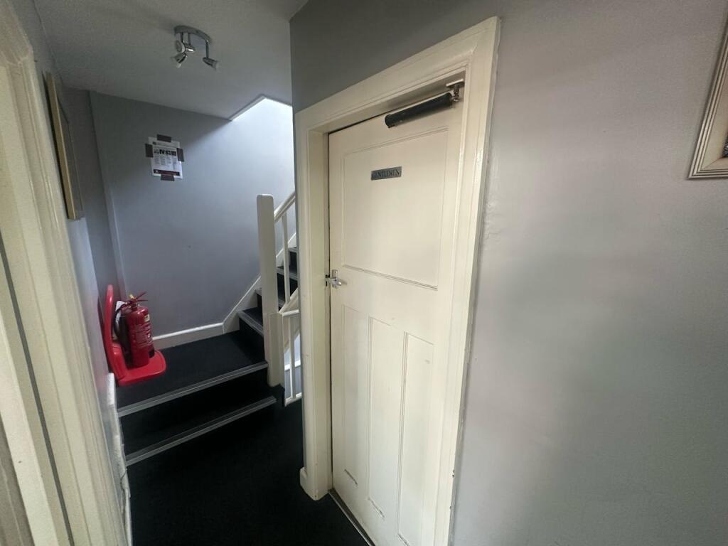 Additional image 8 of First and Second Floor Office, 320 Stratford Road, Shirley, Solihull, B90 3DN