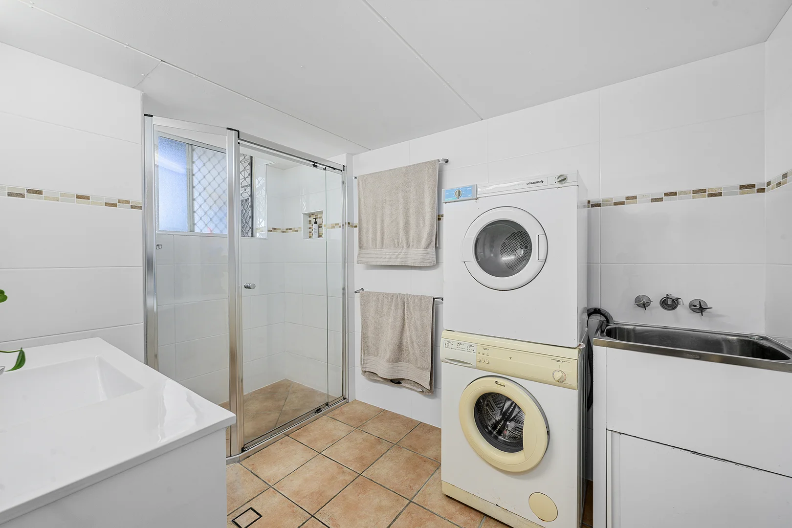 Additional image 9 of 2/1501 Gold Coast Highway, Palm Beach QLD 4221