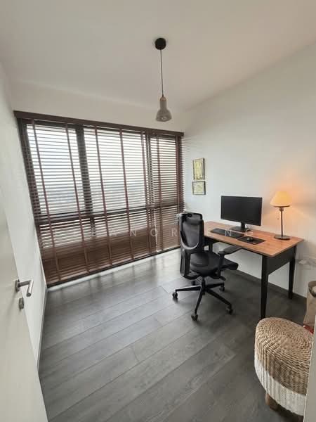 23 Fernvale Lane photo 3