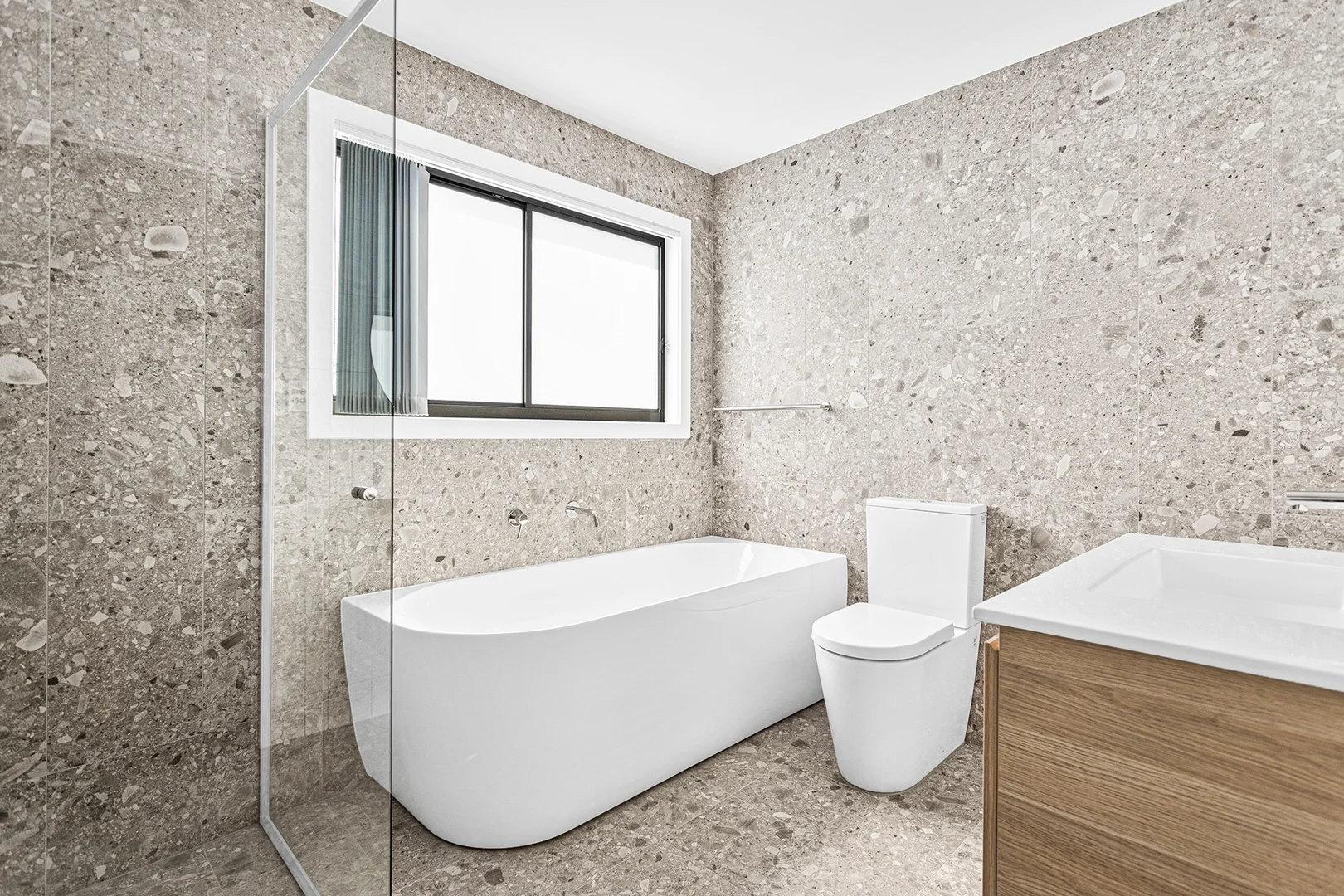 Additional image 5 of 23A Deakin Street, Oak Flats NSW 2529