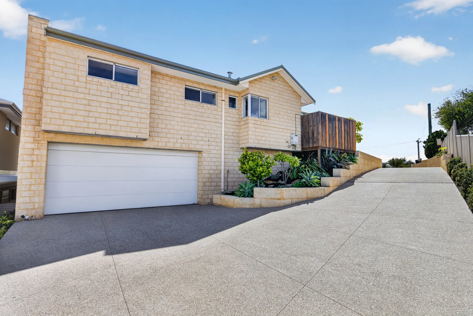 Additional image 31 of 18 Cox Crescent, Quinns Rocks WA 6030
