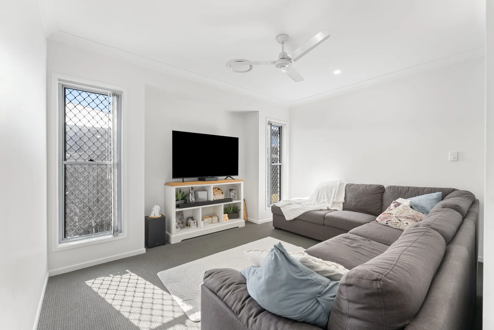 Additional image 4 of 8 Mary Crescent, Rosewood QLD 4340