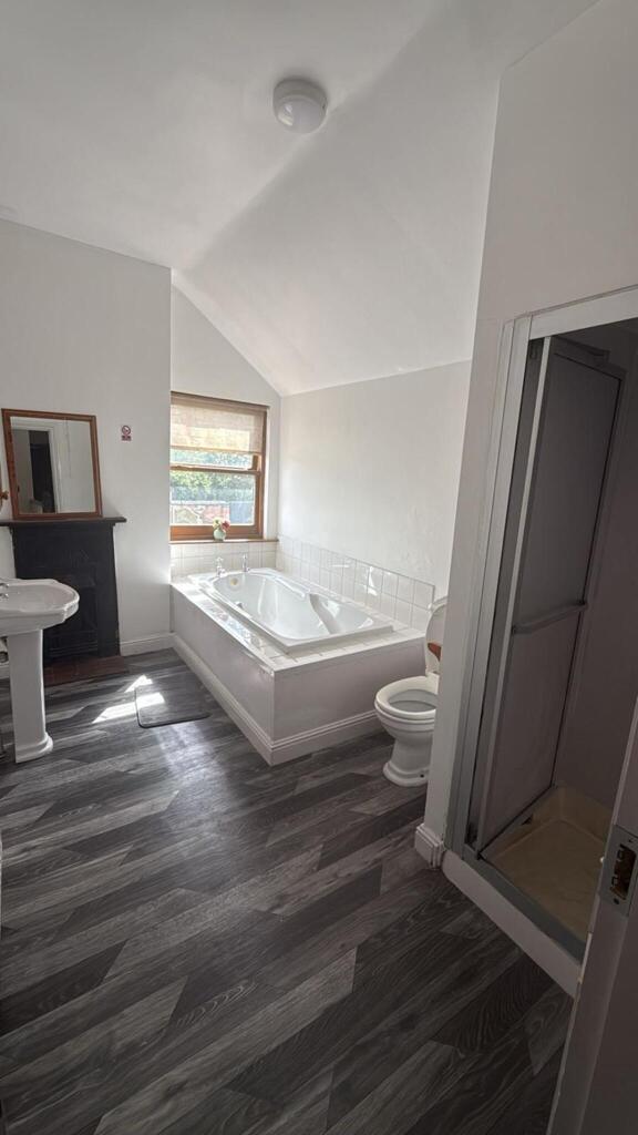 Additional image 4 of Room Available in, Alcester rd, Moseley B13
