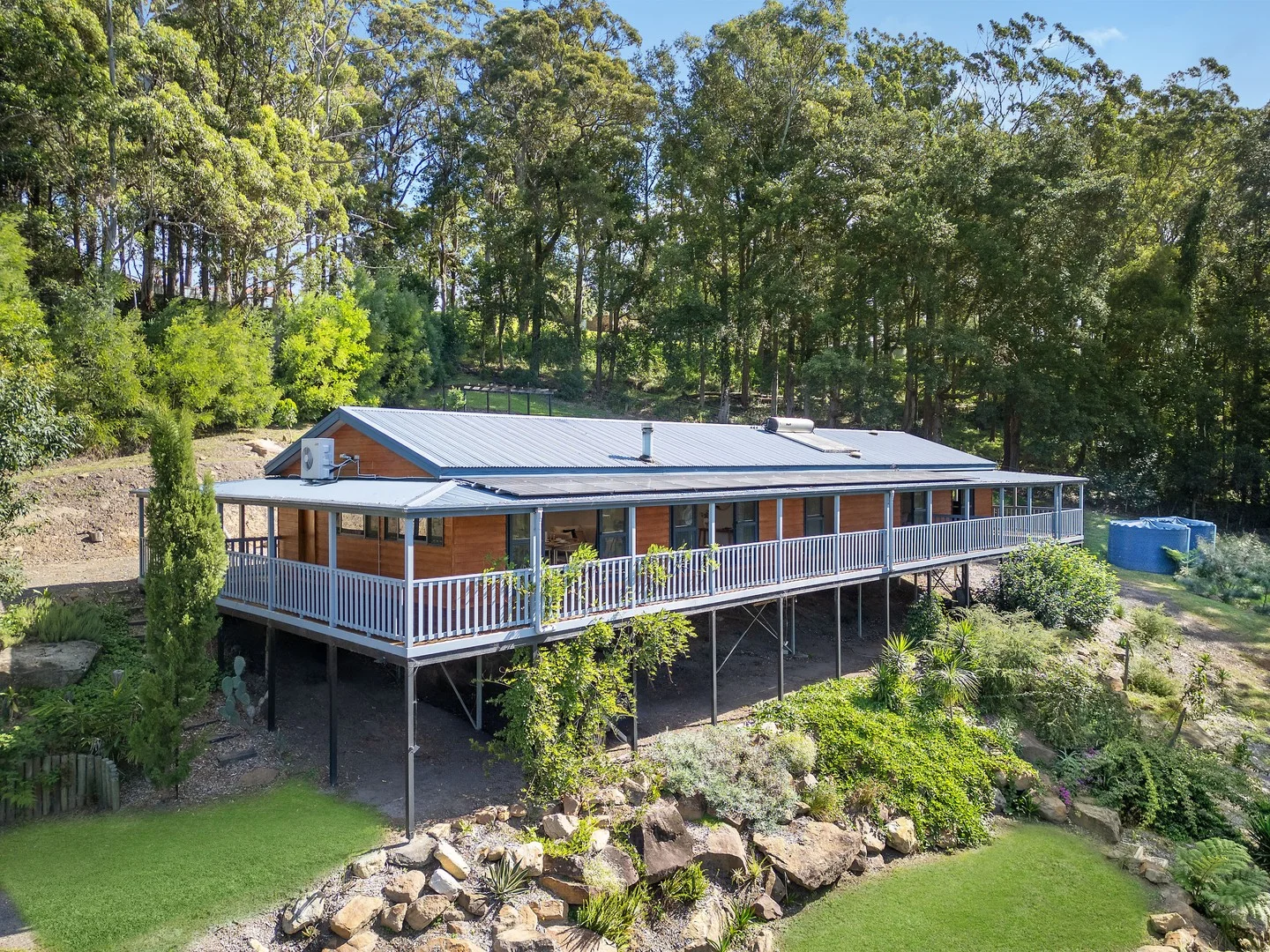 8 Bishendens Road, Lisarow NSW 2250