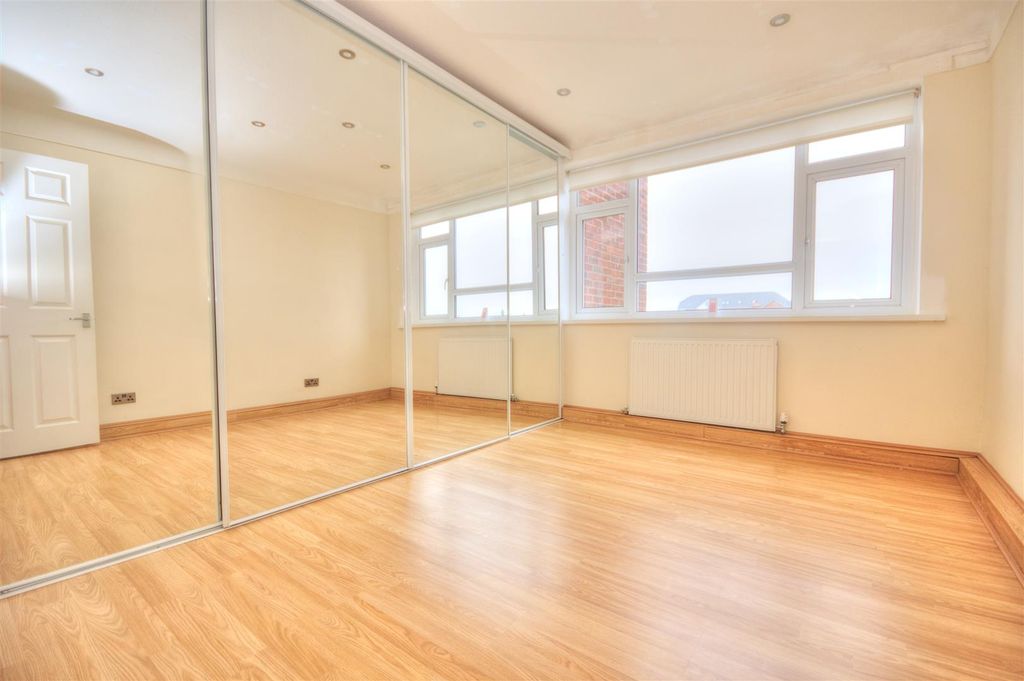Additional image 9 of 2 bed flat for saleBurbo Bank Road South, Liverpool L23