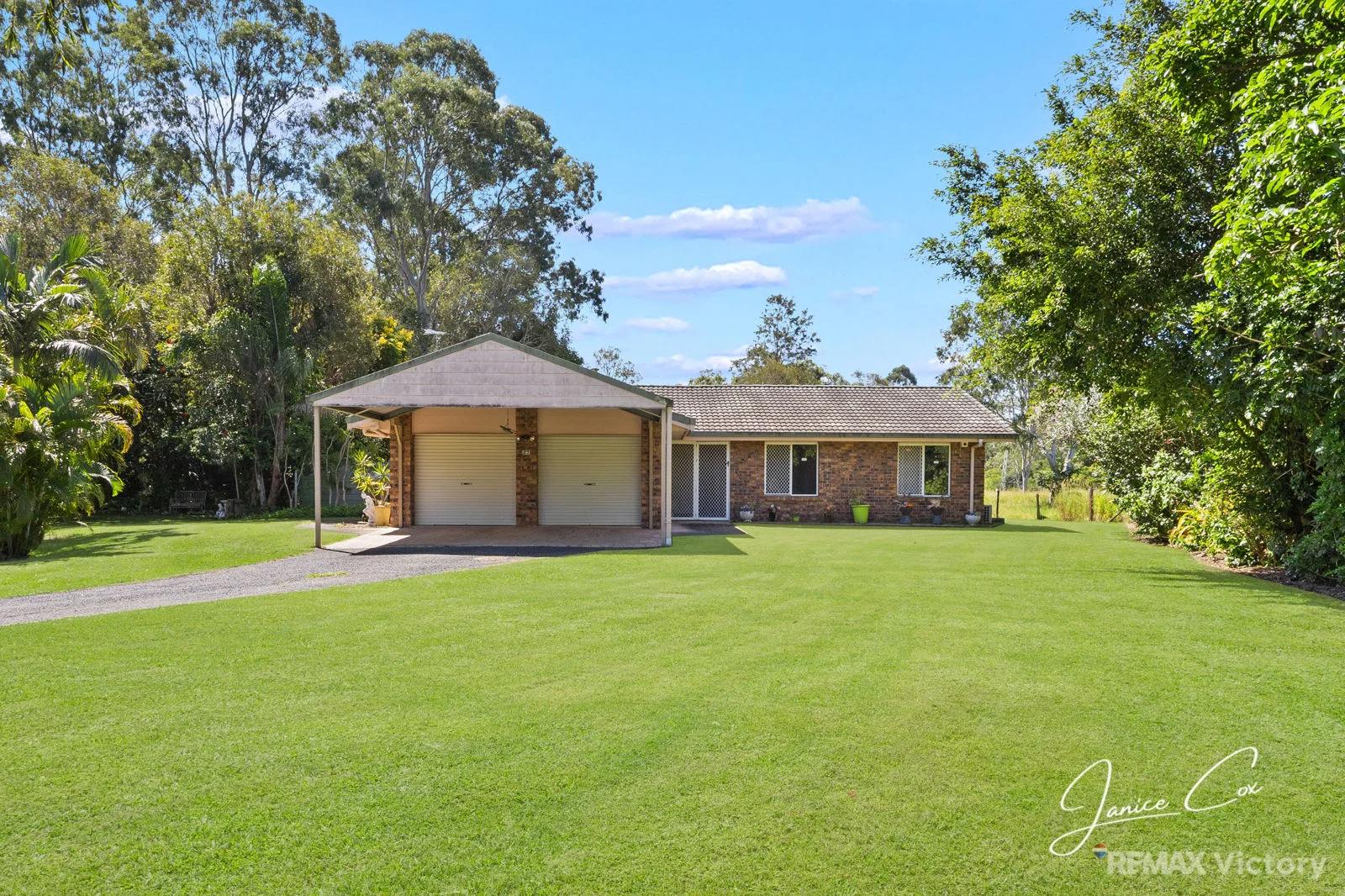 27 Currawong Place, Bellmere QLD 4510