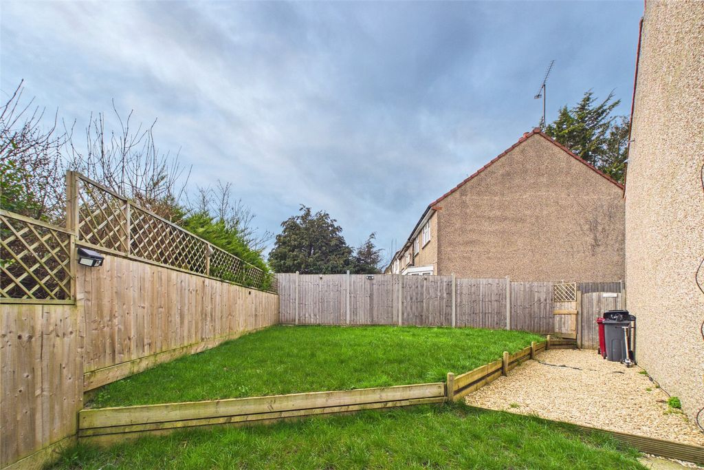 Additional image 6 of 3 bed semi-detached house for saleNorcot Road, Tilehurst, Reading, Berkshire RG30