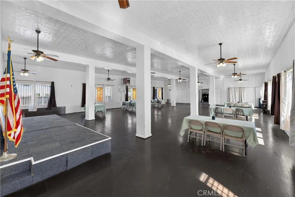 Additional image 57 of 7101 Menlo Ave, Los Angeles, CA 90044