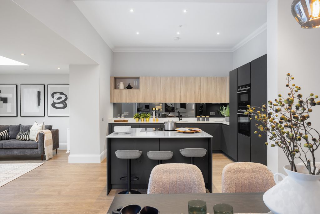 Additional image 12 of 5 bed terraced house for sale14 Millerfield Place, Marchmont, Edinburgh EH9