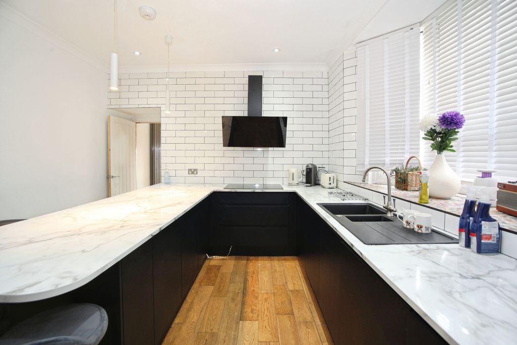 Additional image 9 of 5 bed terraced house for saleOmbersley Road, Newport NP20