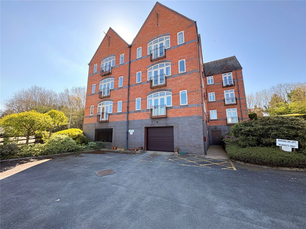 2 bed flat for saleBrindley Court, Braunston, Northamptonshire NN11