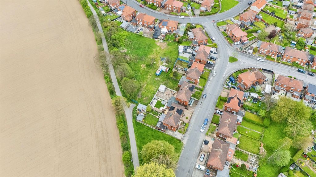 Land for saleKirk Cross Crescent, Royston, Barnsley S71