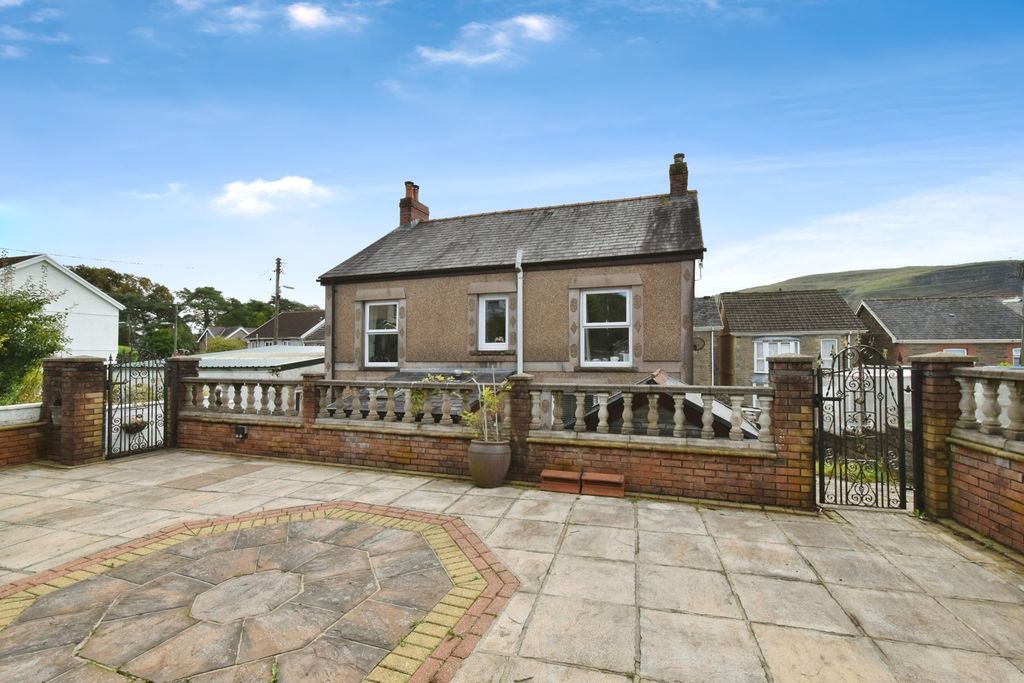Additional image 18 of 4 bed detached house for saleAlltygrug Road, Ystalyfera, Swansea, Neath Port Talbot SA9